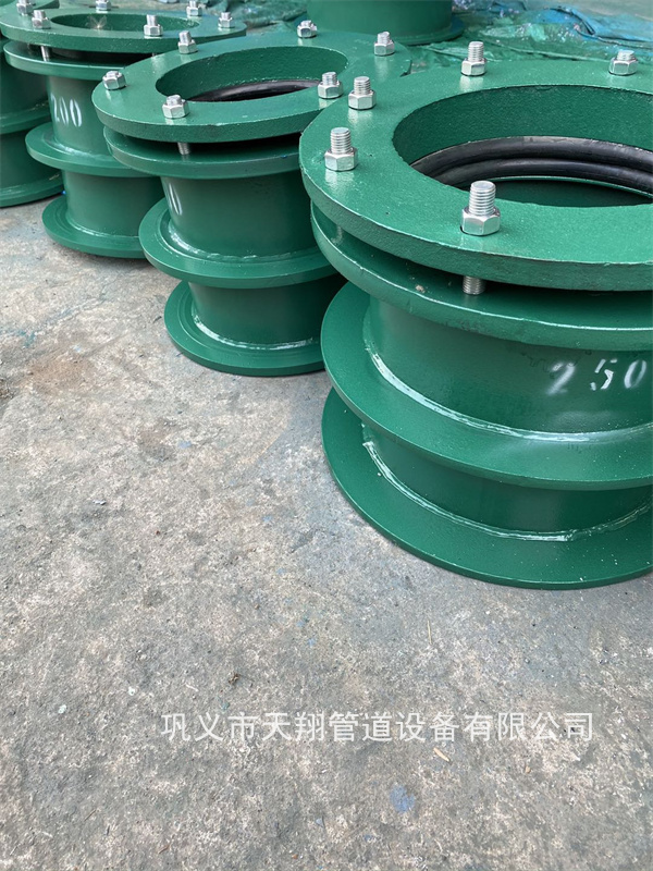 穿墙套管