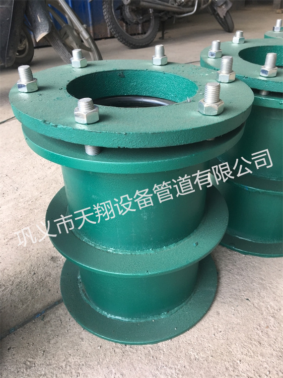 钢制柔性防水套管安装示意图